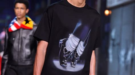 louis vuitton michael jackson tee|Louis Vuitton Is Pulling Michael Jackson.